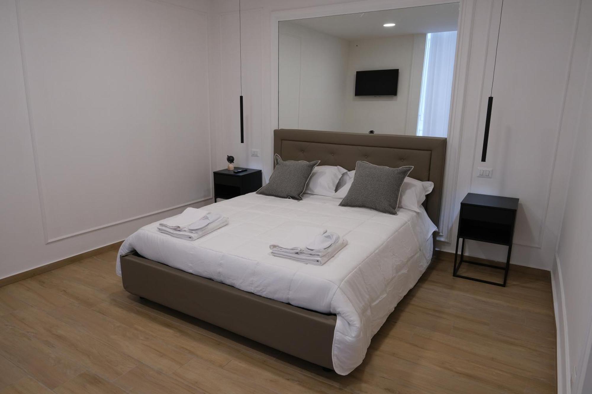 Toledo 292 Luxury House Apartment Napoli Bagian luar foto