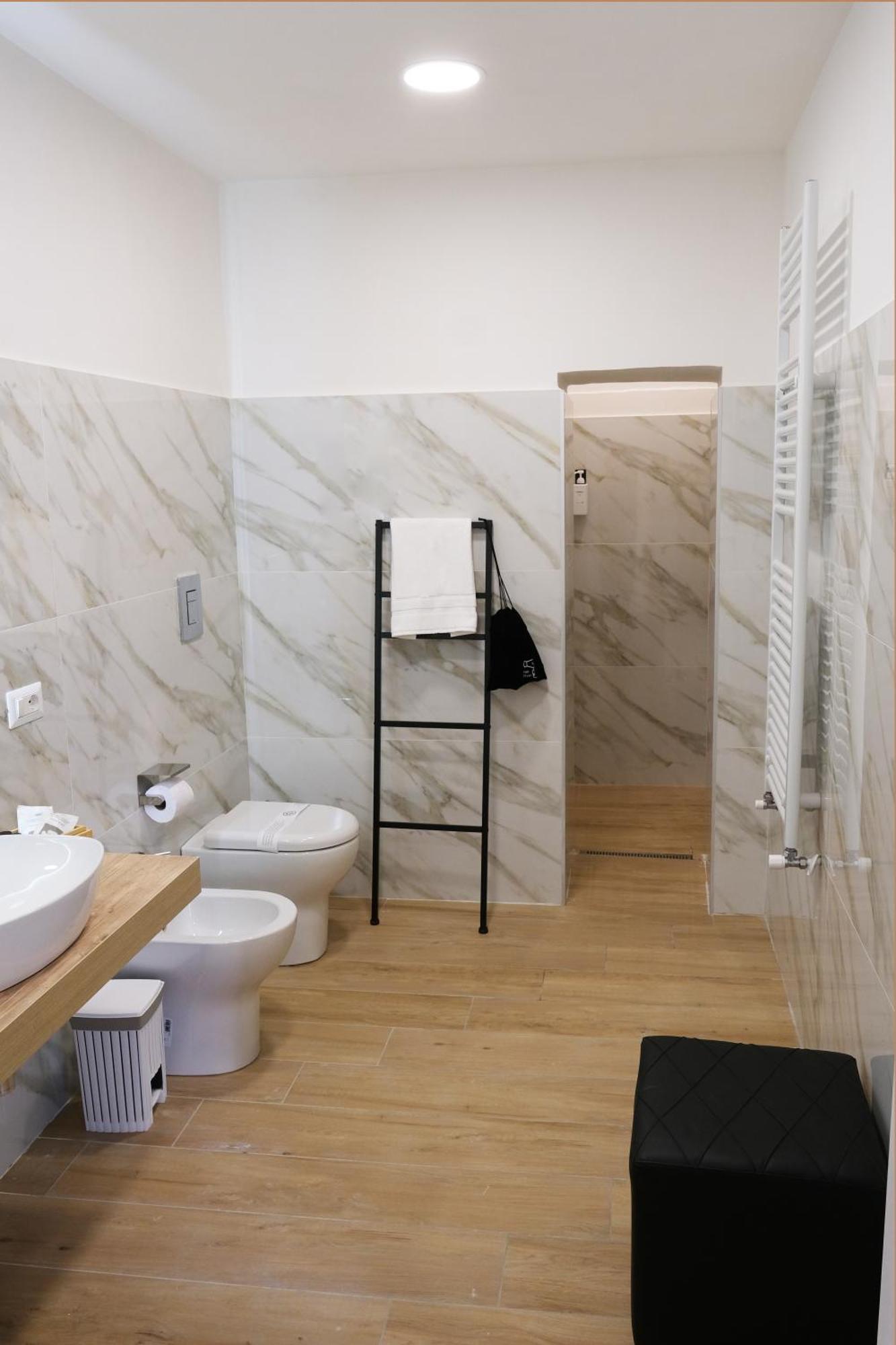 Toledo 292 Luxury House Apartment Napoli Bagian luar foto